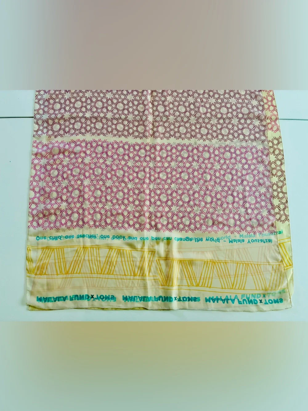Toms Collab w/ Malala Yousafzai Islamic Art Print Scarf Hijab 💯Polyester EUC